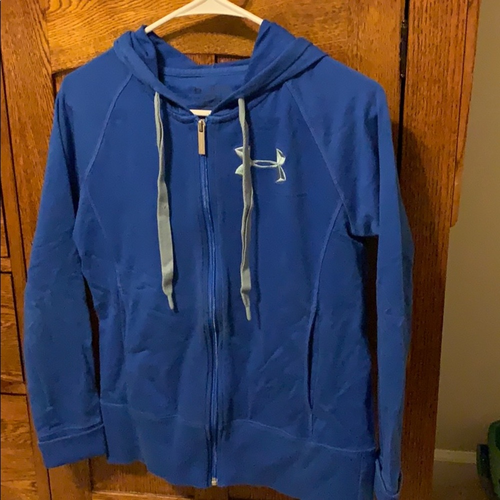 Women’s XS Under Armour Hoodie